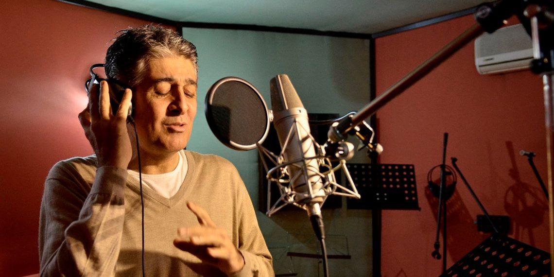 Anadolu rock müziğinin “sevgi adamı” Murat Göğebakan anılıyor