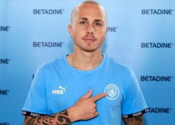 Angelino kimdir? Galatasaray ile ismi anılan Angelino kaç yaşında, nereli ve hangi mevkide oynuyor?