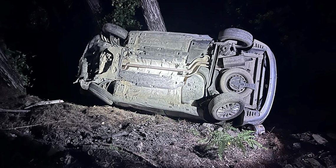 Antalya’da araba uçuruma yuvarlandı: 1 çocuk öldü, 3 kişi yaralandı