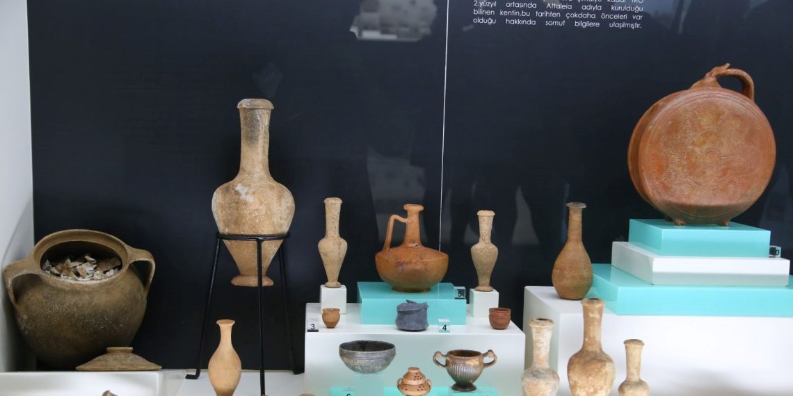 Antalya Doğu Garajı’ndaki nekropol alanı müze olarak hizmete açıldı