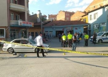 Arabaya ateş açıldı: 2 çocuk yaralandı