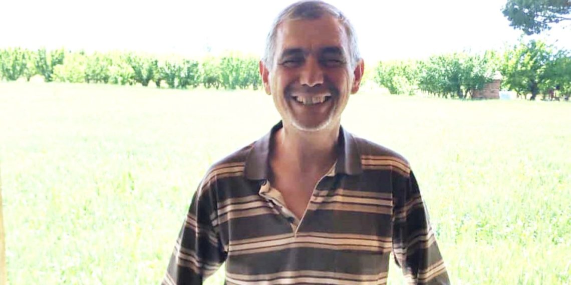 Arı soktu, kalp krizi geçirdi