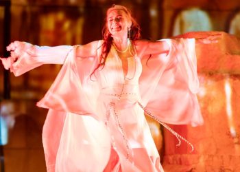 Ayça Bingöl “Ben Anadolu” oyunu ile Nysa Antik Kenti’nde