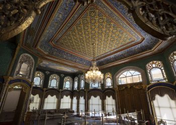 Aynalıkavak Kasrı asırlardır ihtişamını koruyor