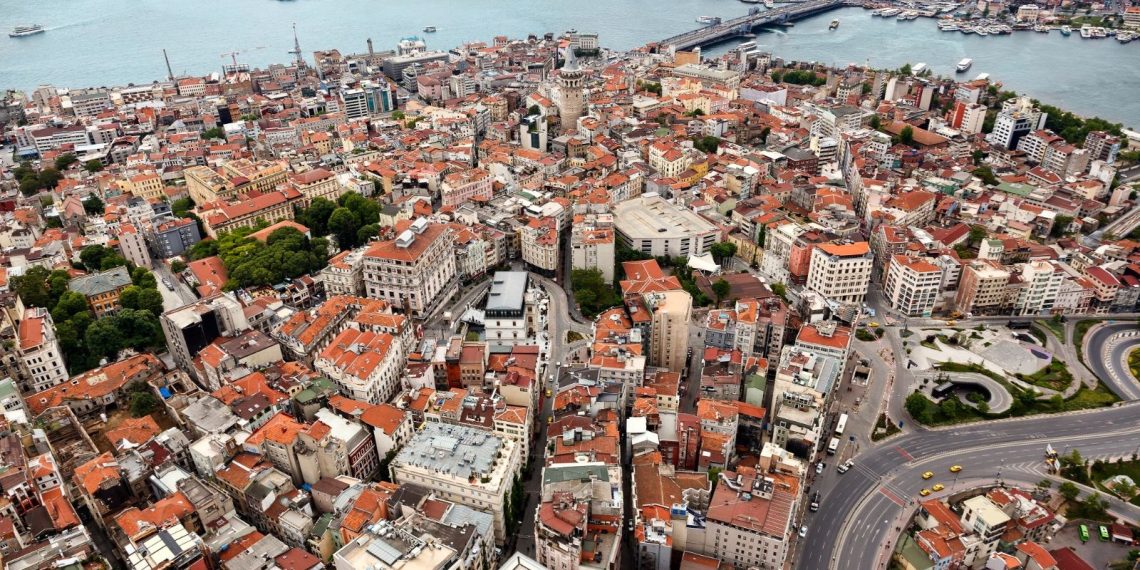 Bakan Özhaseki’den İstanbul uyarısı: 600 bin konut acil dönüşmeli