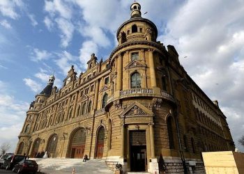 Bakan Uraloğlu: Haydarpaşa Garı’ndaki çalışmalar 2024’te tamamlanacak