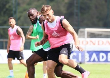 Beşiktaş, Tirana ile oynayacağı rövanş maçının hazırlıklarına başladı