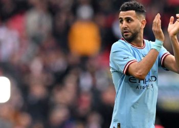 Bir yıldız daha Suudi Arabistan’da | Riyad Mahrez, Al-Ahli’ye transfer oldu