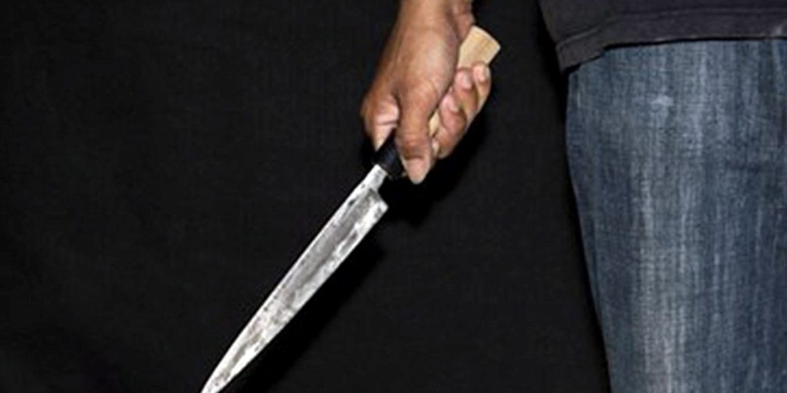 Boşanma basamağındaki eşini öldürüp intihar teşebbüsünde bulundu