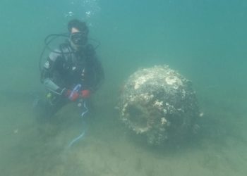 Bozcaada açıklarında bulundu: 2. Dünya Savaşı’ndan kalma mayın denetimli patlatıldı