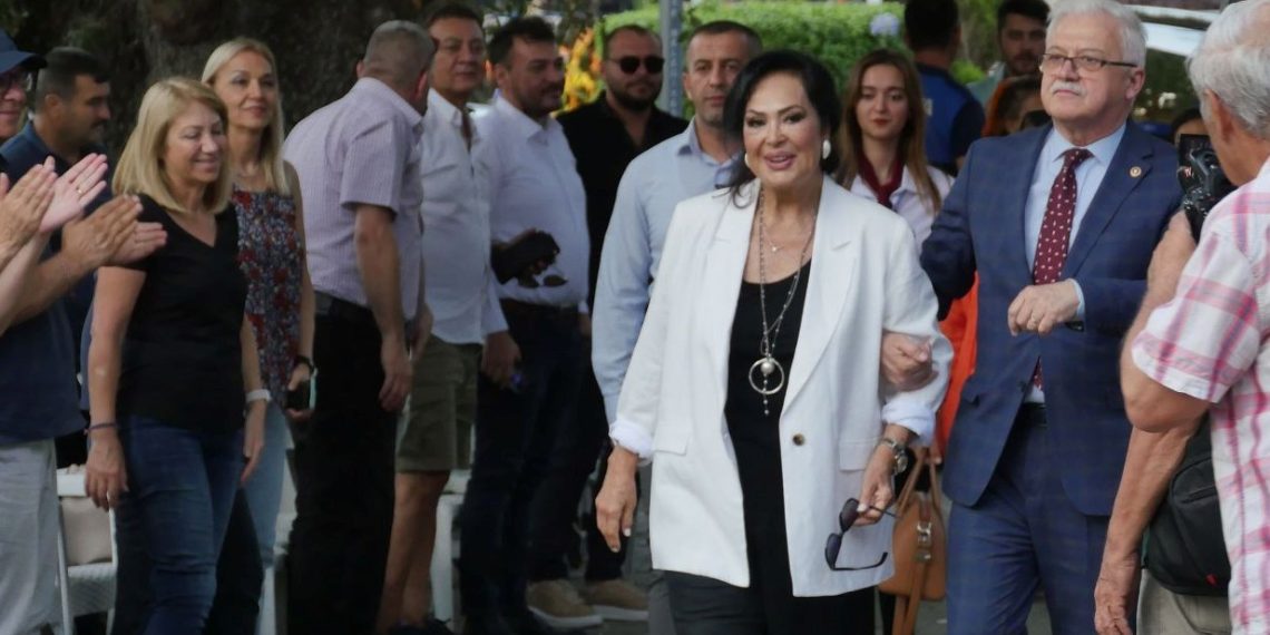 Burhaniye Kitap Fuarı’nın onur konuğu Türkan Şoray