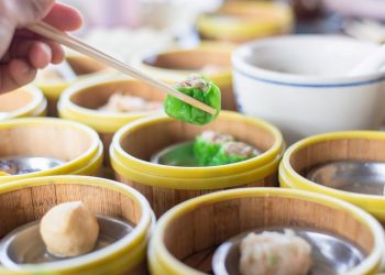 Çin’de en süratli mantı yiyeni ödüllendiren restoran israf aksisi maddeyi ihlal etmekle suçlandı