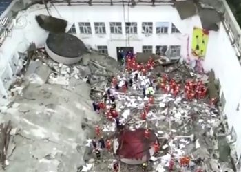 Çin’de ortaokulun spor salonu çöktü: 10 kişi öldü