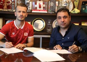 Demir Küme Sivasspor, Abdulkadir Parmak’ı transfer etti