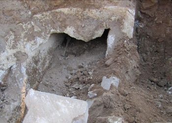 Denizli’de doğal gaz hafriyatında lahit bulundu