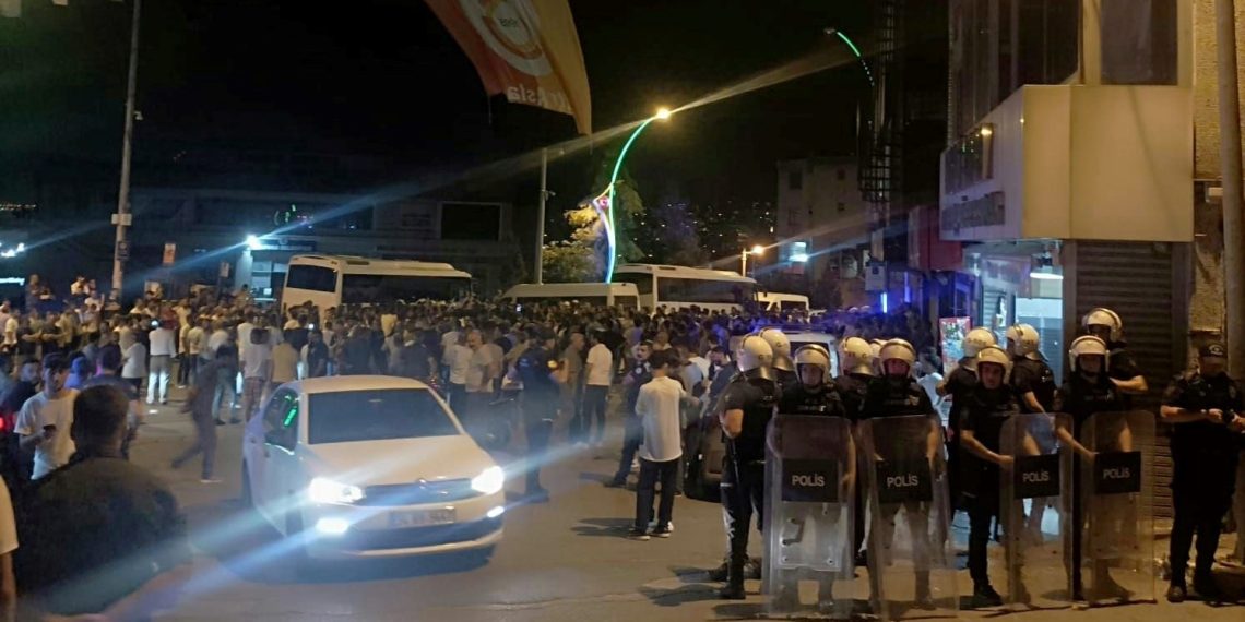 Dilovası’nda 10 yabancı asıllı geri gönderme merkezinde