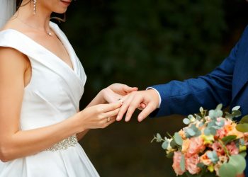 “Doktor ve mühendisim” diyerek kandırdığı 15 bayanla evlendi, gözaltına alındı