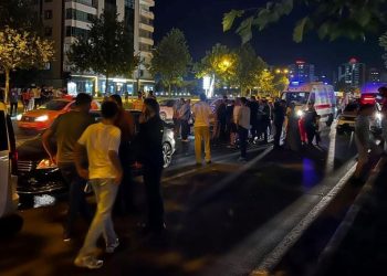 Düğün konvoyunda kaza: 3 yaralı