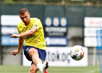Edin Dzeko: “Fenerbahçe’yi şampiyon yapabilmek için buradayım”