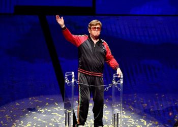 Elton John dünya turnesini tamamladı: 50 yıllık mesleğinin son konseri