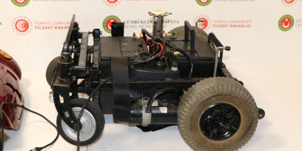 Engelli aracının aküsünden uyuşturucu çıktı