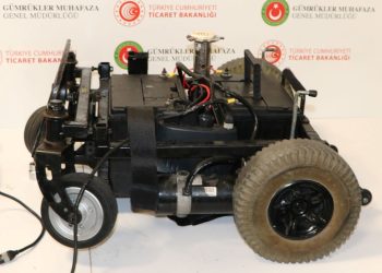 Engelli aracının aküsünden uyuşturucu çıktı