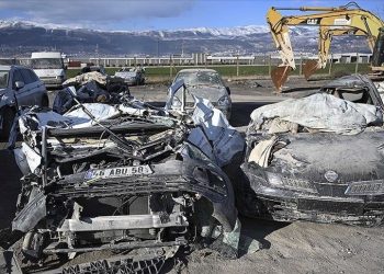 Enkaz altında kalan araçlar için 30 gün mühlet