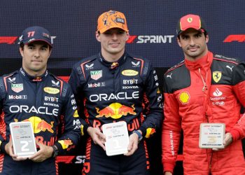 F1 Avusturya Grand Prix’sinin sprint yarışında Verstappen birinci oldu