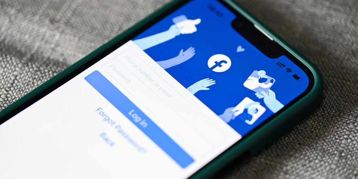 Facebook aylık 3 milyardan fazla faal kullanıcıya sahip