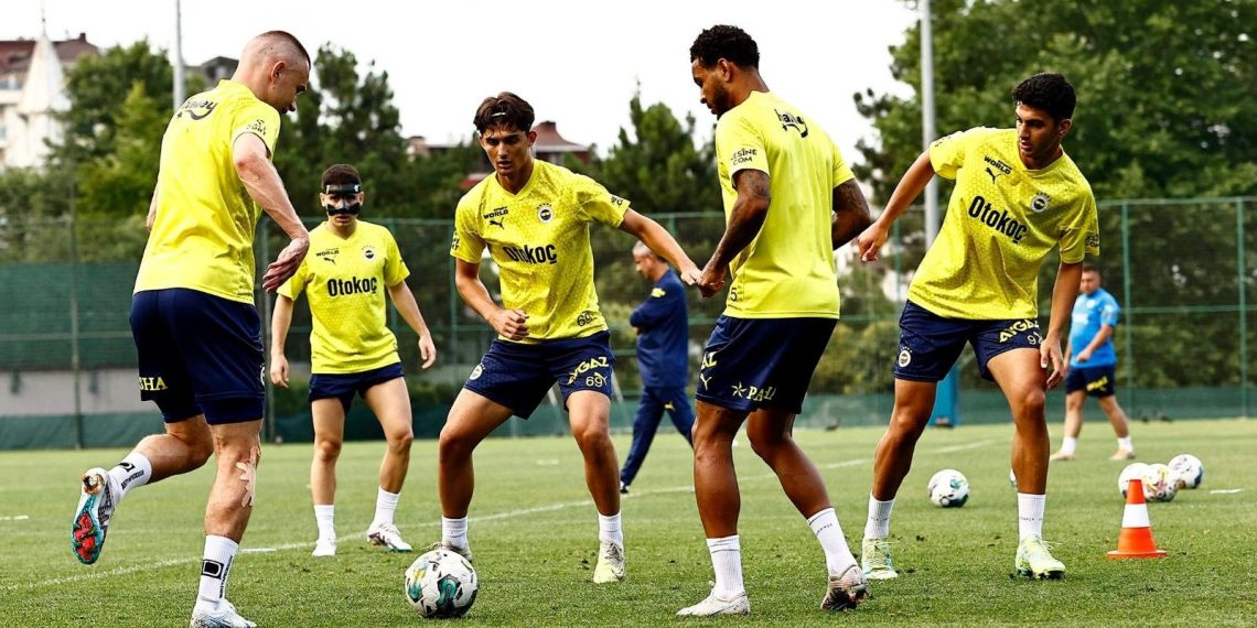 Fenerbahçe’nin Rusya kamp takımı aşikâr oldu: 3 isim takımda yok