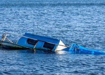 Filipinler’de tekne alabora oldu: 30 meyyit