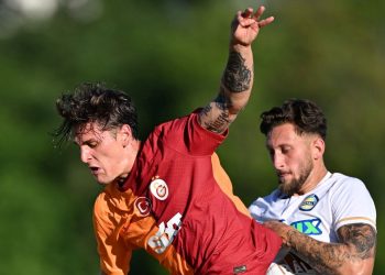 Galatasaray hazırlık maçında rakibini 4-2 mağlup etti