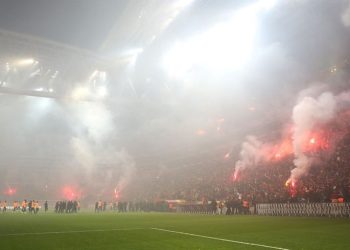 Galatasaray’ın yeni transferleri taraftarların önünde kontrat imzalayacak