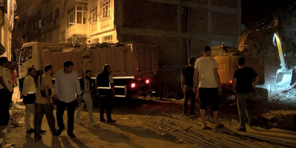 İnşaat hafriyatı kolonları çatlattı