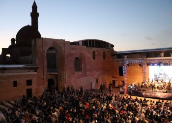 İshak Paşa Sarayı’nda “Senforock” konseri