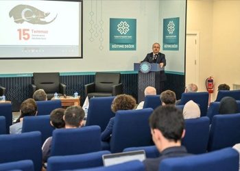 İstanbul’da “15 Temmuz Bağlamında Sivil Toplumun Önemi” paneli düzenlendi