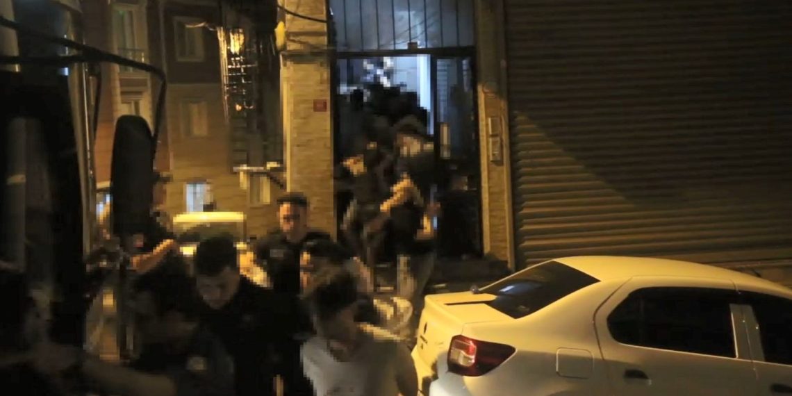 İstanbul’da 3 günde 1076 kaçak göçmen yakalandı