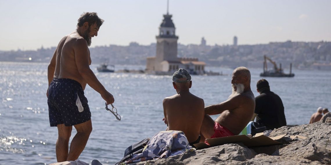 İstanbulluların sıcak havayla uğraşı
