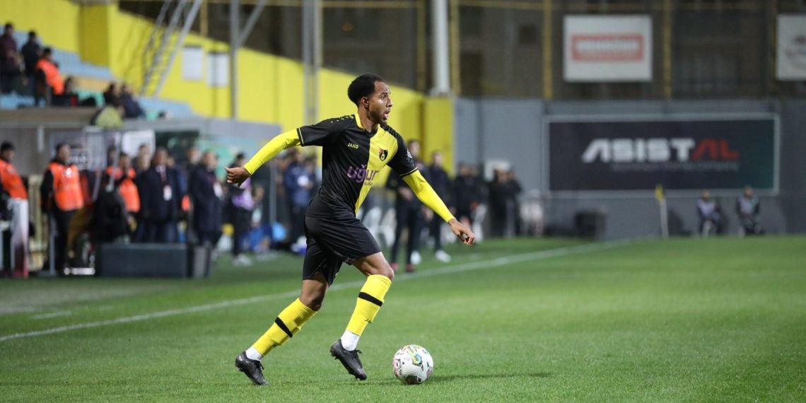 İstanbulspor, Demeaco Duhaney’le yeni mukavele imzaladı