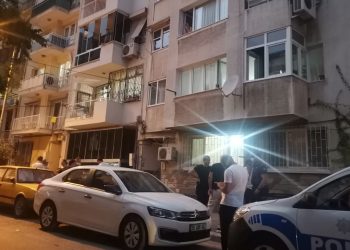 İzmir’de sır vefat: Oğlu kalp krizinden anne ise açlıktan öldü