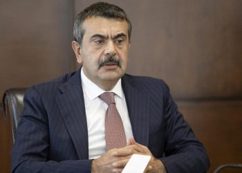 Karma eğitim tartışması | Bakan Tekin: Gerekirse kız okulları da açabilmeliyiz