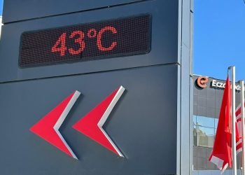 KKTC’de sıcak nedeniyle 21 Temmuz’a kadar belli saatlerde dışarıda çalışılması yasaklandı