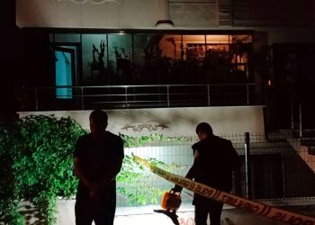 Kocaeli’de bir kişi tartıştığı kişinin meskenini kurşunladı