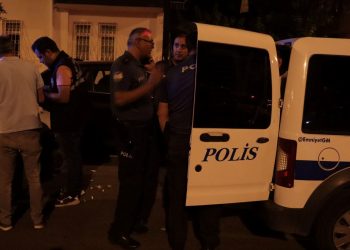 Komşuların gürültü arbedesinde kan aktı: 2 yaralı