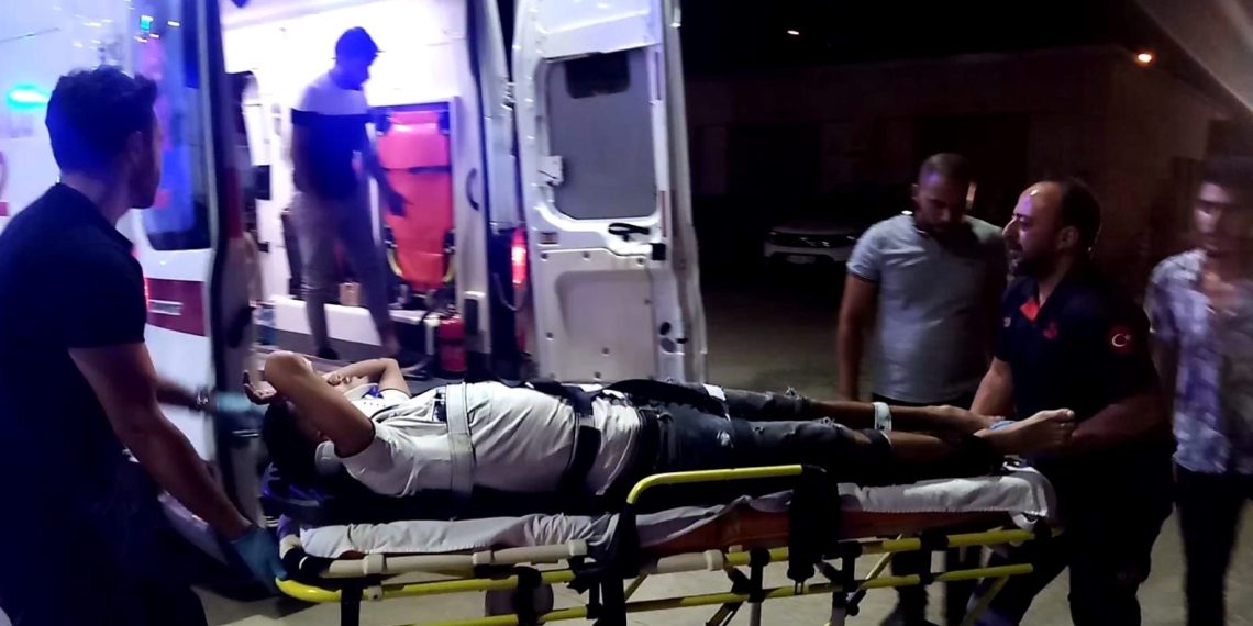 Köpekten kaçmak isterken scooterdan düştüler: 2 yaralı