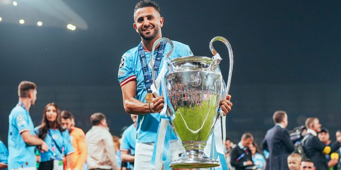 Manchester City, Riyad Mahrez’in Al-Ahli’ye transferini duyurdu