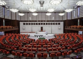 Meclis mesaisi başlıyor: Gündem memur artırımı