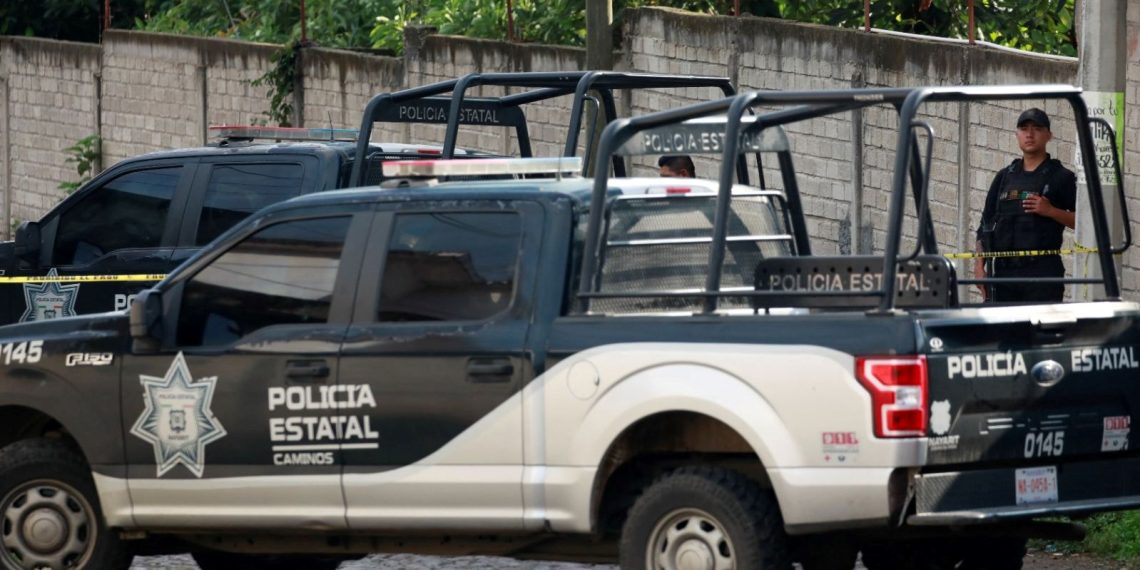 Meksika’da protestocular 13 polisi rehin aldı, valilik binasını işgal etti