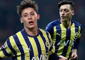 Mesut Özil’den Arda Güler’e transfer telefonu: Fenerbahçe’de kalacak mı?