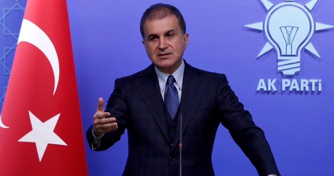 Ömer Çelik’ten ‘Fransa’daki olaylar Türkiye’de de yaşanacak’ savlarına sert reaksiyon